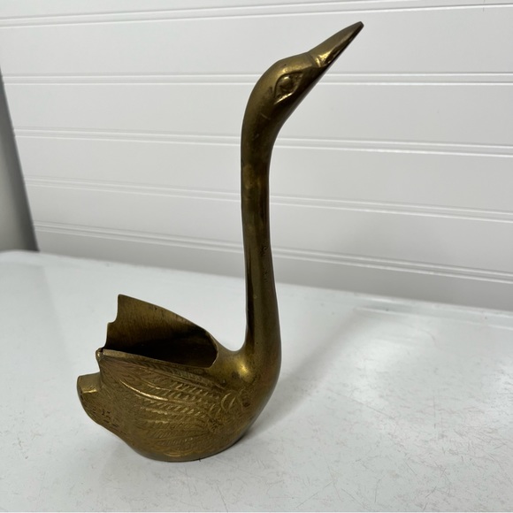 Brass swan planter - Picture 2 of 11